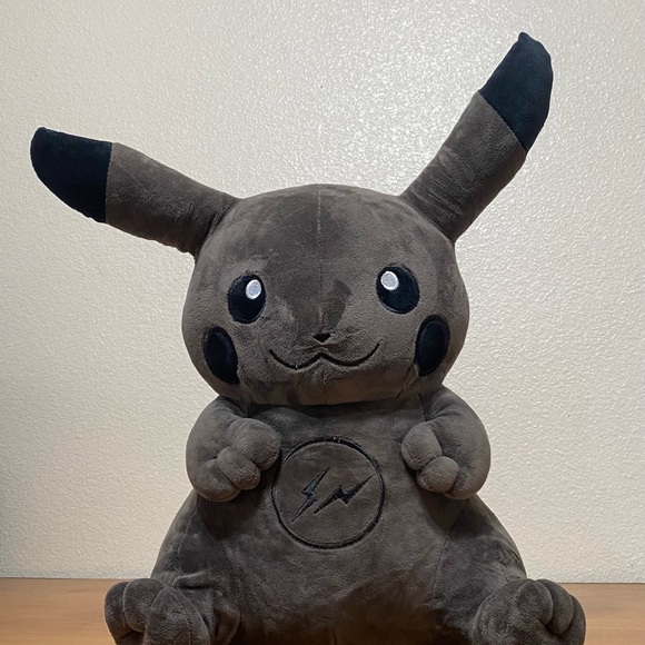 PIKACHU BLACK Stuff Toy - Picture 3 of 3